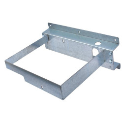 Metallhalter für POLYBAC 30 M Tränke mit Innenrand : p1130730