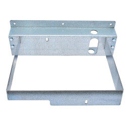 Metallhalter für POLYBAC 30 M Tränke mit Innenrand : p1130730